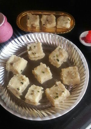 A picture of Rava Barfi.