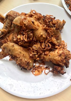 รูปของ ไก่ทอดหาดใหญ่ จ้าา