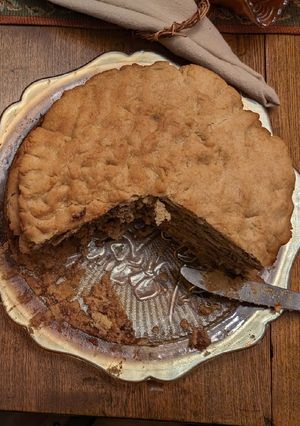 A picture of Grandma Rhett's Apple Stack Cake.