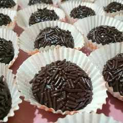 รูปของ Bola Bola Cokelat
