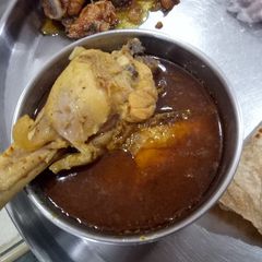 A picture of Assal Gavran Chicken Rassa.