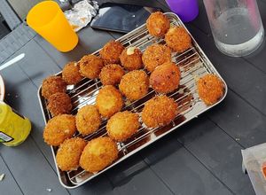 Une photo de Croquetas au jambon Serrano