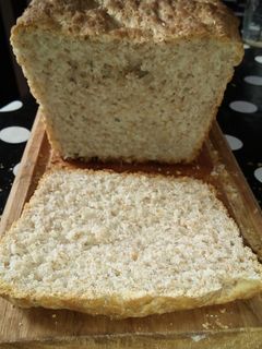 Una foto de Pan integral en molde