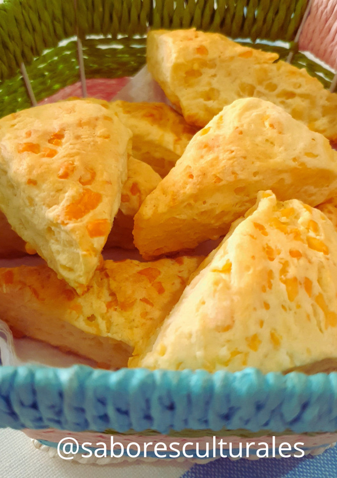 Una foto de Scones de Queso 🧀