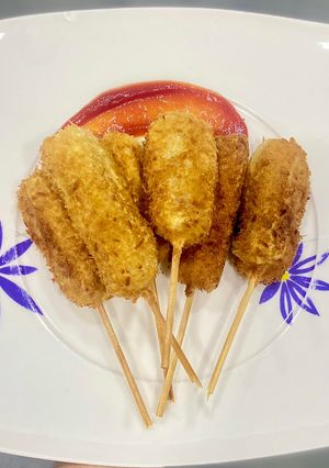 Una foto de Corn Dogs coreanos (panchos rebozados)
