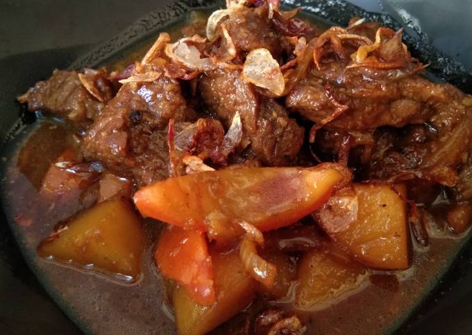 Semur Daging Kentang