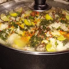 A picture of Chicken biryani.