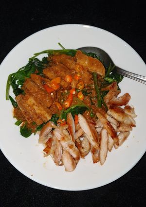 Foto resep Sayuran+ayam panggang bumbu pecel (Menu diet)