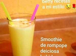Una foto de Smoothie de rompope deliciosa bebida