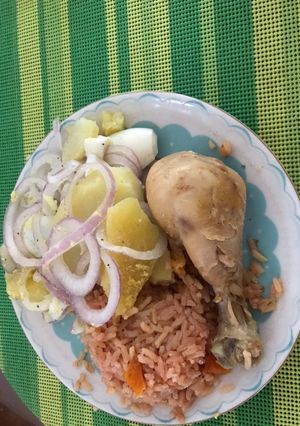 Una foto de Bocado ensalada de huevo y papas
