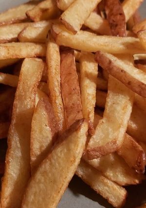 A picture of My homemade French fries.