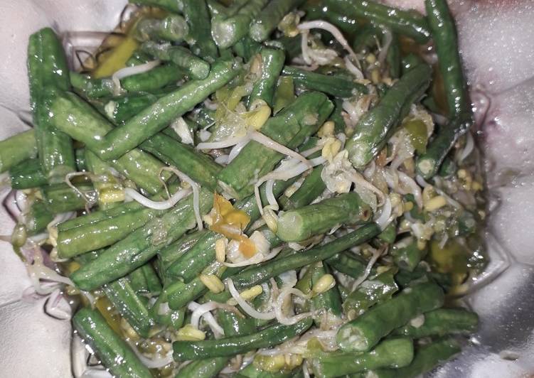 Tumis kacang panjang dan toge