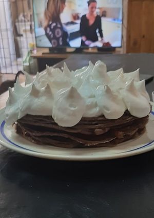 Una foto de Rogel de chocolate
