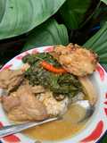 Gulai Ayam Daun Singkong