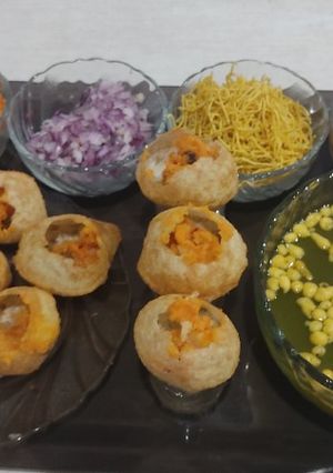 પાણીપુરી (Panipuri Recipe In Gujarati) રેસીપી મુખ્ય ફોટો