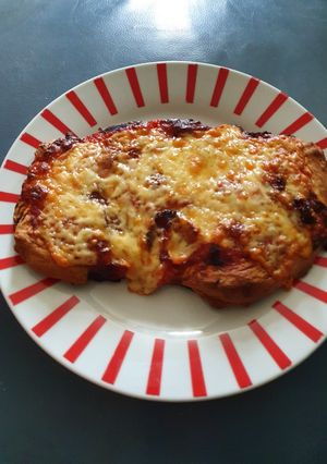 A picture of Twice baked Pizza.