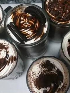 A picture of Oreo milk shake.