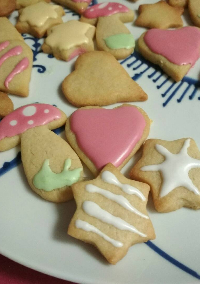 Una foto de Galletas de mantequilla glaseadas