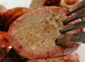 รูปของ ไส้กรอกหมูรมควัน (Italian Sausage) คีโต