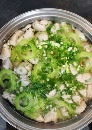 Hình của món Canh khổ qua chả cá.