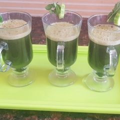 A picture of Cucumber mint cooler.
