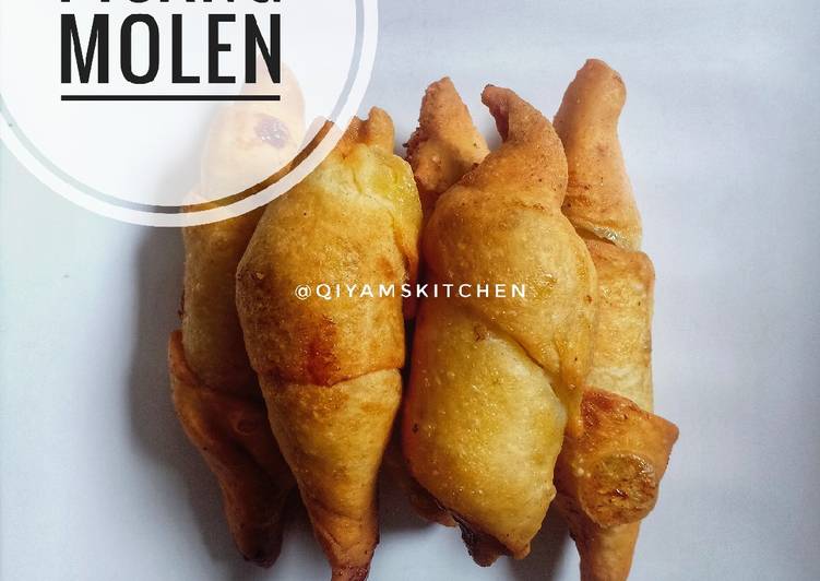 How to Prepare Quick Pisang Molen
