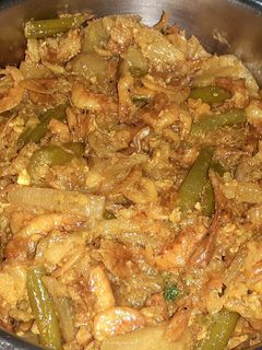 সব্জি ও নারকেল কোরায় চিংড়ি শুঁটকি (sabji narkel cjingri shuntki recipe in Bengali) রেসিপির প্রধান ছবি