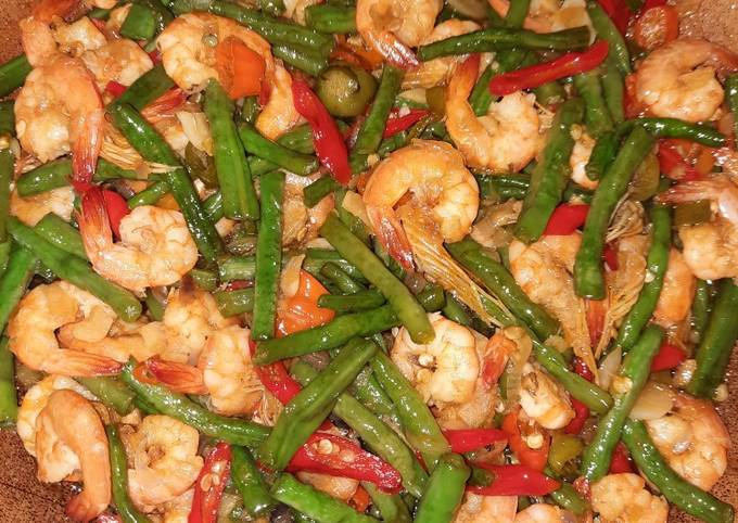 Cara Gampang Menyiapkan Tumis udang kacang panjang (bumbu simple), Menggugah Selera