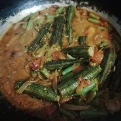 A picture of Drum stick curry.