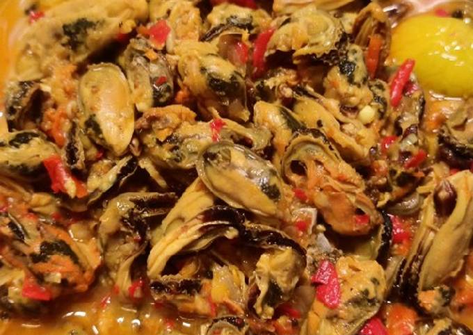 Resep Tumis kerang ijo kupas bumbu halus oleh Atikah Azzahra - Cookpad