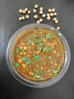 சென்னா மசாலா (channa masala for Chole Bhature) செய்முறை முக்கிய புகைப்படம்