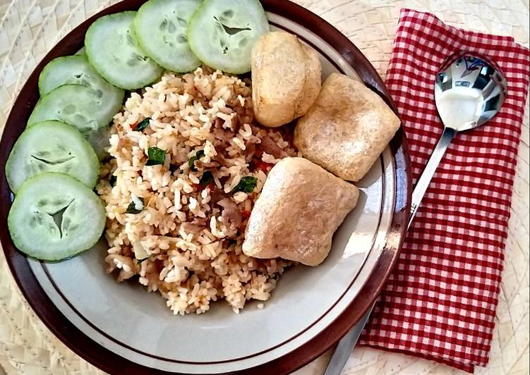 Bagaimana Menyiapkan Nasi goreng daging daun temurui, Bisa Manjain Lidah