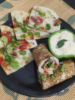 ઉત્તપમ (Uttapam Recipe In Gujarati) રેસીપી મુખ્ય ફોટો