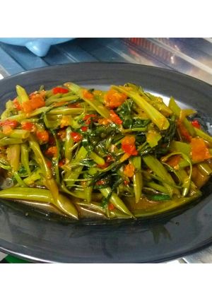 Foto resep Kangkung Cah Terasi Enak Ala Restaurant Tepi Pantai