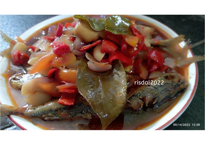 Resep Ikan Pindang Bumbu Sarden Oleh Risda Cookpad