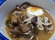 Una foto de wok noodles