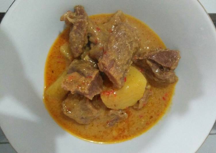 Kari daging