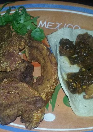 Una foto de Chicharrones de puerco