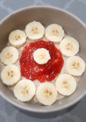 Foto resep 680. Banana Strawberry Overnight Oats To Go