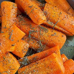 A picture of Roast lovers.