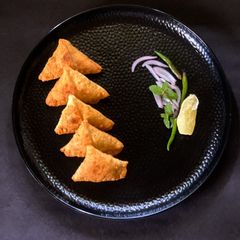 A picture of Mutton Keema Samosa.