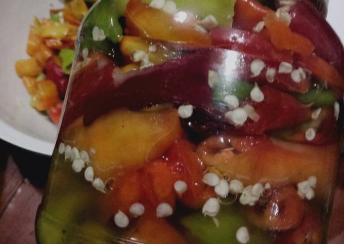 Маринованный болгарский перец с чесноком и зеленью на зиму — пошаговый рецепт с фото