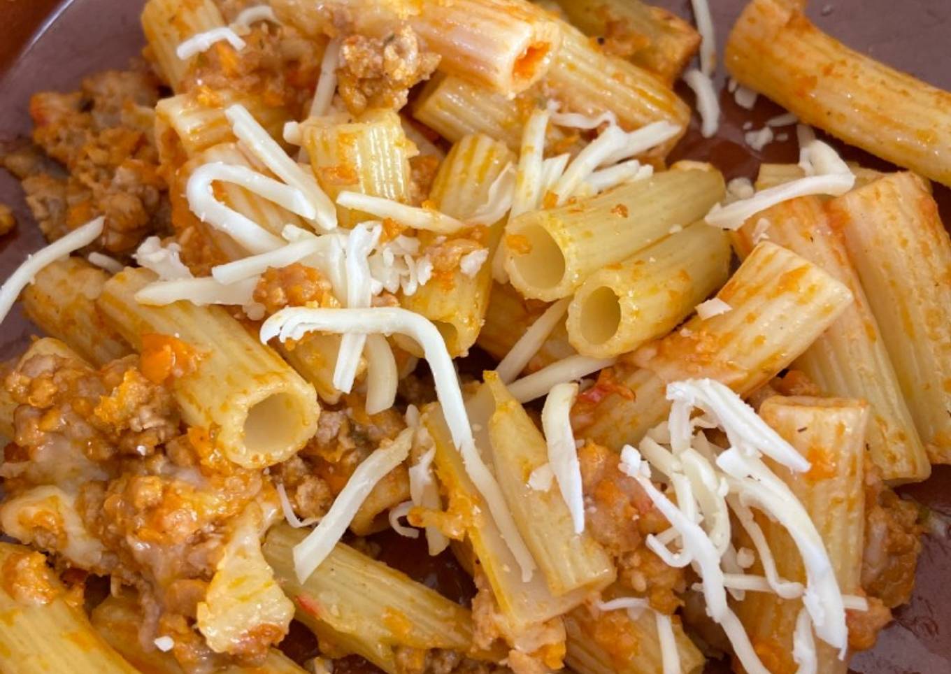 Macarrones de mozzarella y carne picada