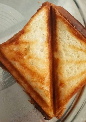 A picture of Malai sandwich.