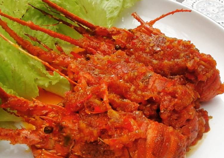 Langkah Mudah untuk Membuat Lobster Saus Padang 👍 yang Lezat