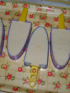 Una foto de Heladitos de banana y yogurt