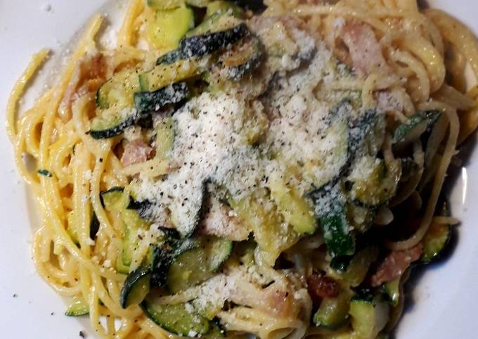 Carbonara di zucchine