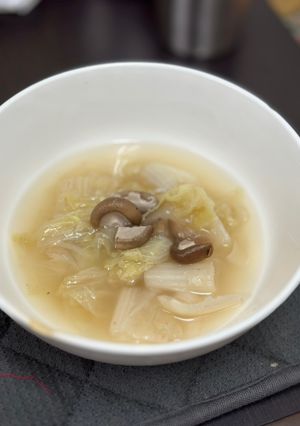 懶人湯品-白菜香菇湯 的食譜成品照片