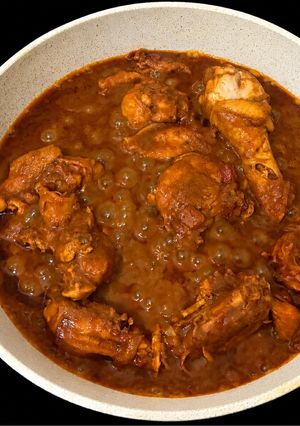 A picture of South Indian Chicken Curry.