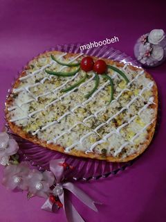 عکسی از دستور پیتزا تابه ای بدون خمیر مایه😉
